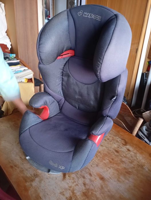 Fotelik samochodowy Maxi-Cosi Rodi XP dla dzieci 15–36 kg Serenada