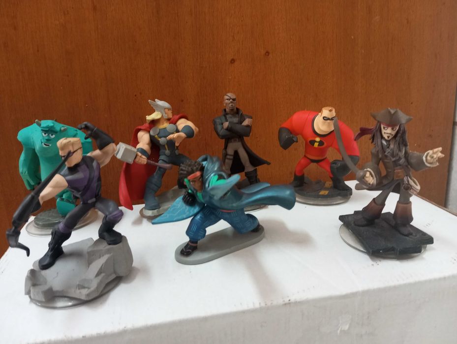 Figuras da Disney Marvel