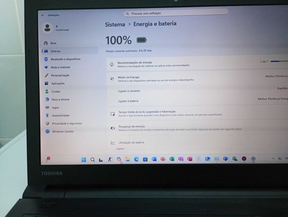 Vende-se computador Toshiba R 50 pc rápido e pronto a usar