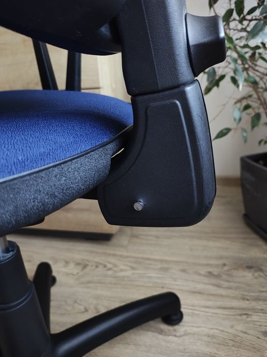 Krzesło obrotowe niebieskie dziecięce