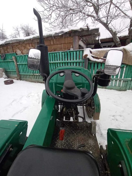 Продам мото трактор, 18к.с.   В комплекті фреза 1.40 Торг присутній