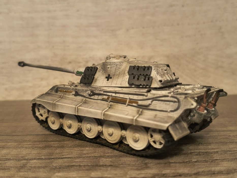 Modelismo militar  Blindado King Tiger camuflado de Inverno