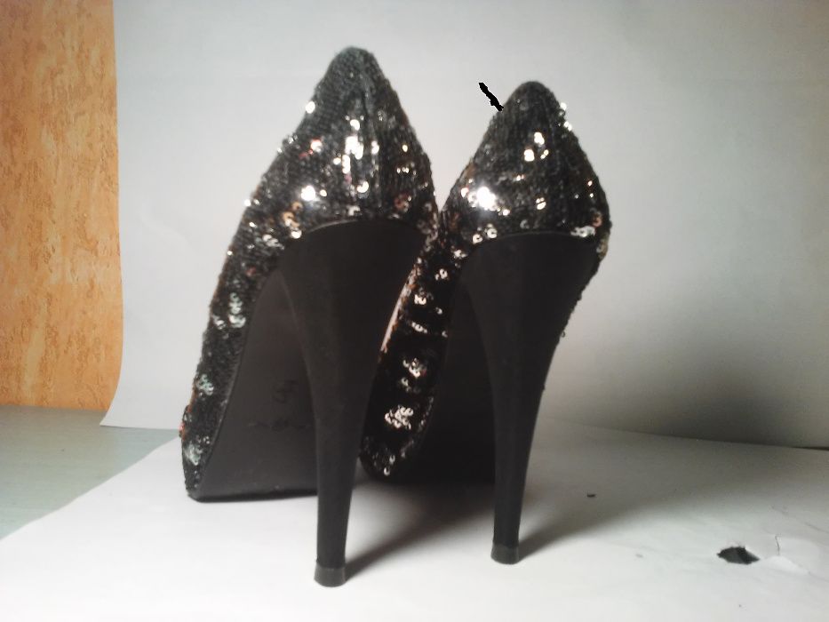 buty szpilki NEW Look Gorgeous NOWE- cekiny czarno/srebrne- 4/37