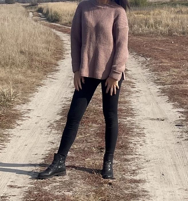 Вязаний светер подовжений