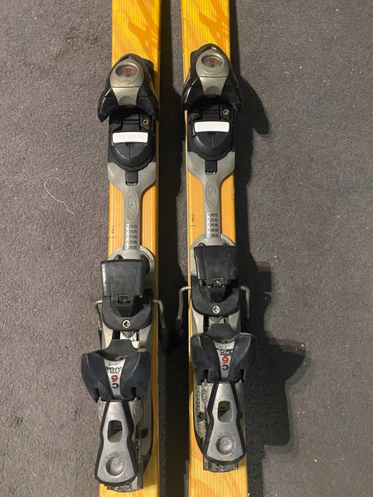 Narty DYNASTAR 89yl LR 154cm z wiązaniami Salomon C608