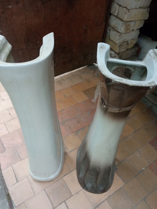 Подставка под умывальник Тюльпан.