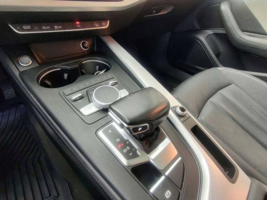 Audi A4 allroad 2.0T quattro Premium Plus      2019