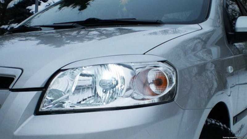 Клыки на передний бампер Chevrolet Aveo 2 углы на бампер Авео T250