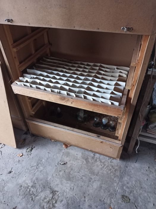 Продам инкубатор