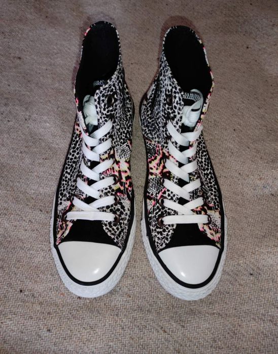 Конверси кеди 37,5 р.