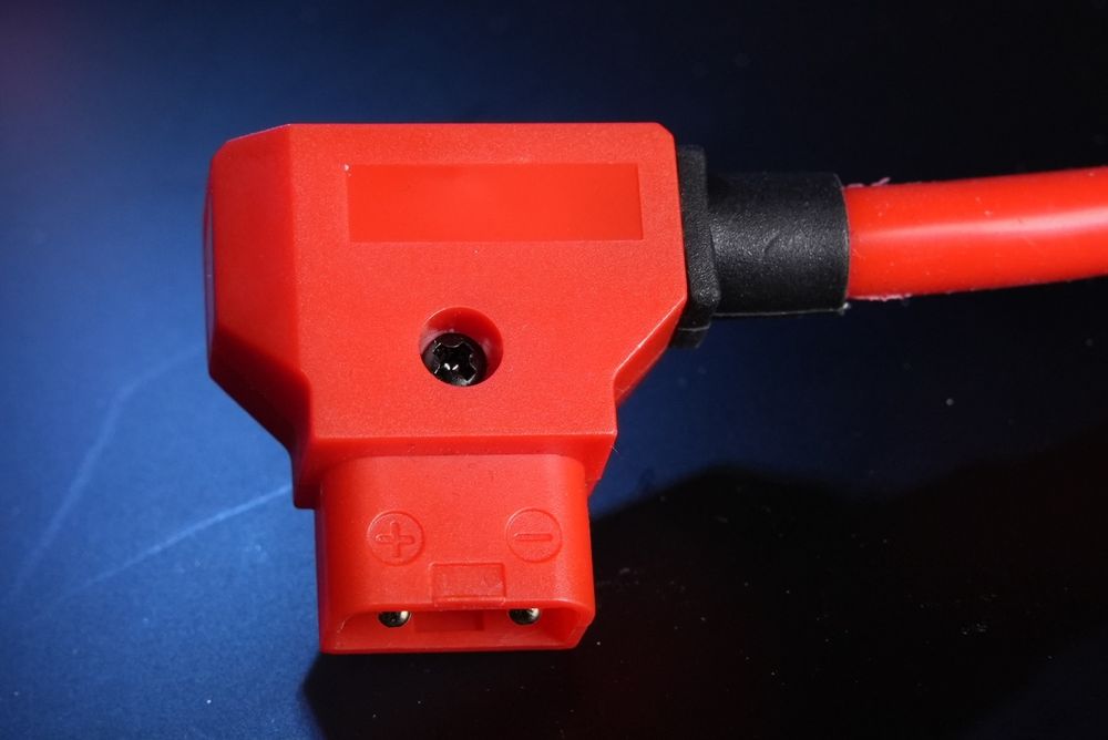D-tap 100w зарядка адаптер Soonwell V-mount v-lock
