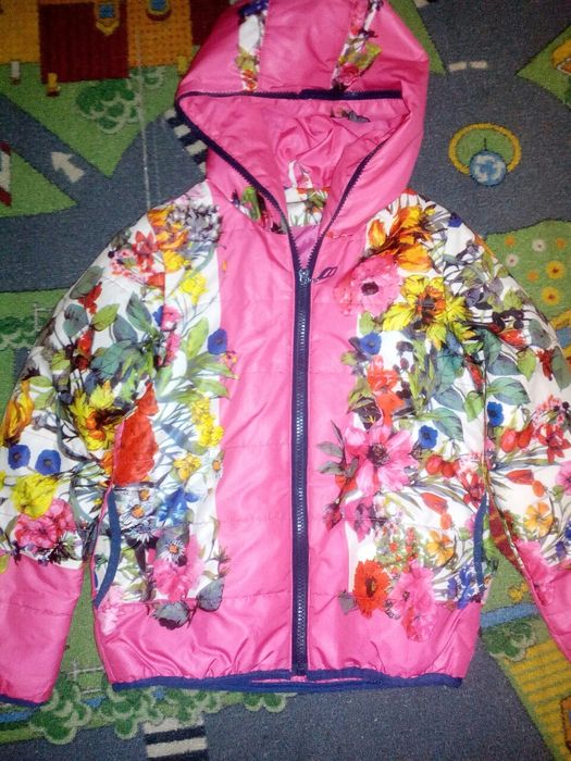 Курточка ветровка на девочку