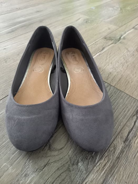 Buty na ozdobnym obcasie.Roz.37.