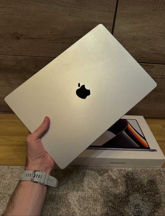 Apple MacBook M1 Pro 16" 16GB RAM 512 SSD (ідеальний стан)