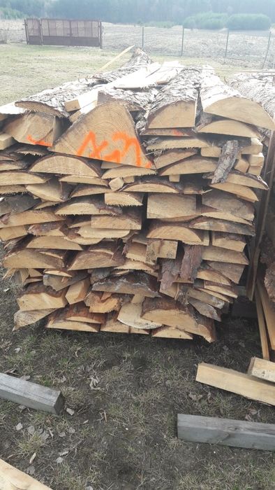 Zrzyny tartaczne drewno drzew opał