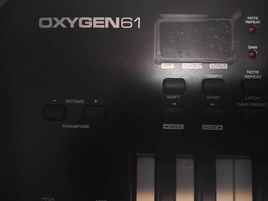 Teclado Oxygen 61 M -Audio