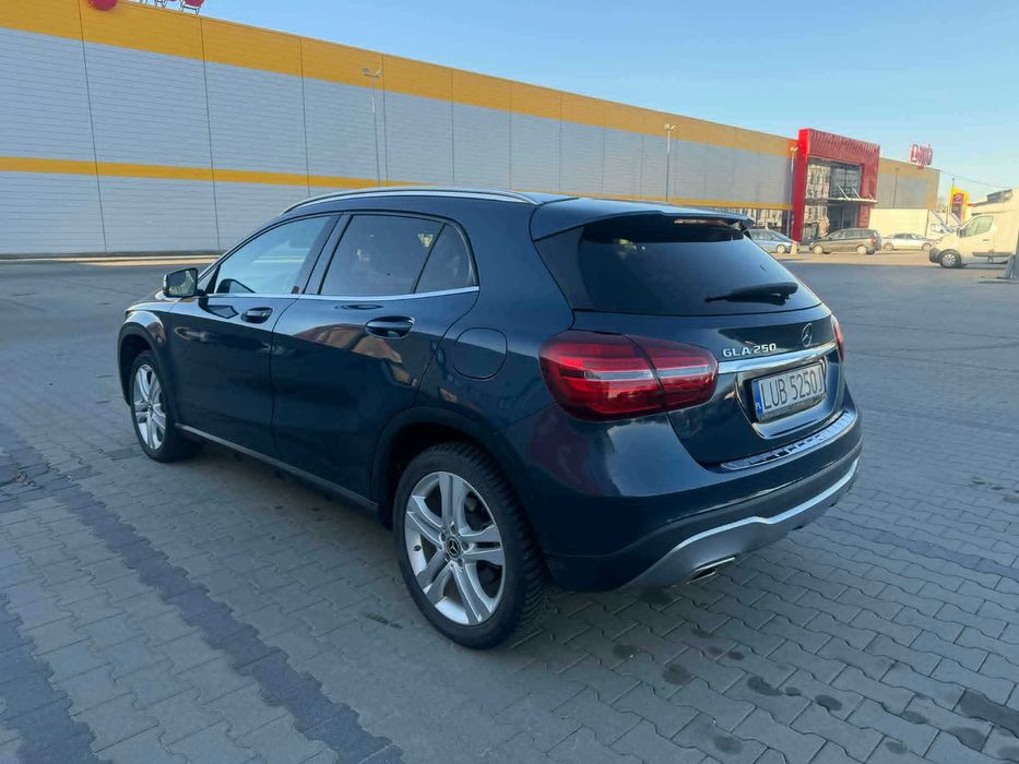 Mercedes Benz GLA 250