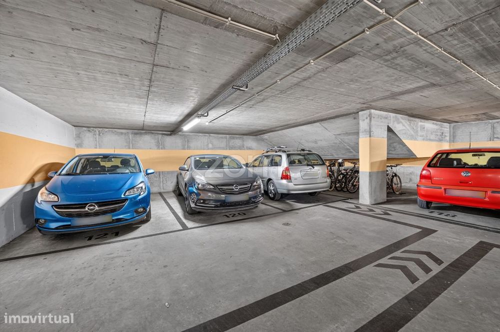 Apartamento T2 mobilado para arrendamento no Lumiar – Alta de Lisboa