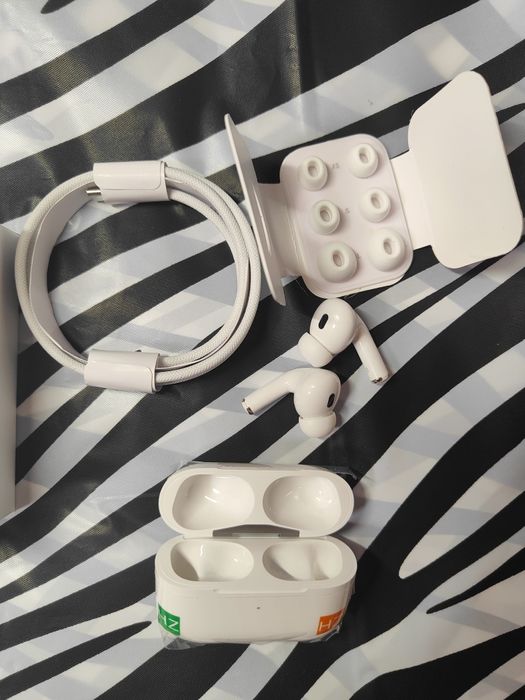 AirPods pro 2 абсолютно нові