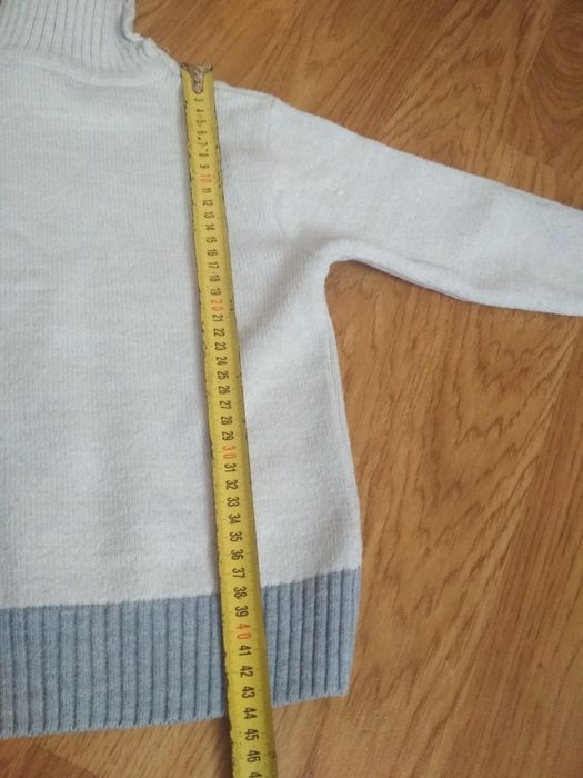 Свитер гольф