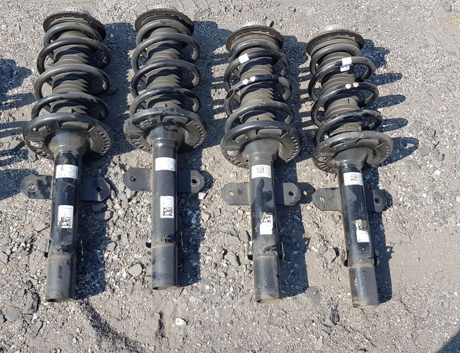 Mc Pherson Strut  Mercedes Sprinter W907 A⁠9⁠0⁠7⁠320⁠6⁠1⁠0