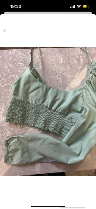 Топ Zara на одна плече