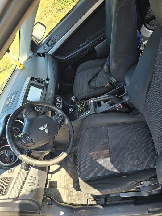 Mitsubishi Lancer X (10)