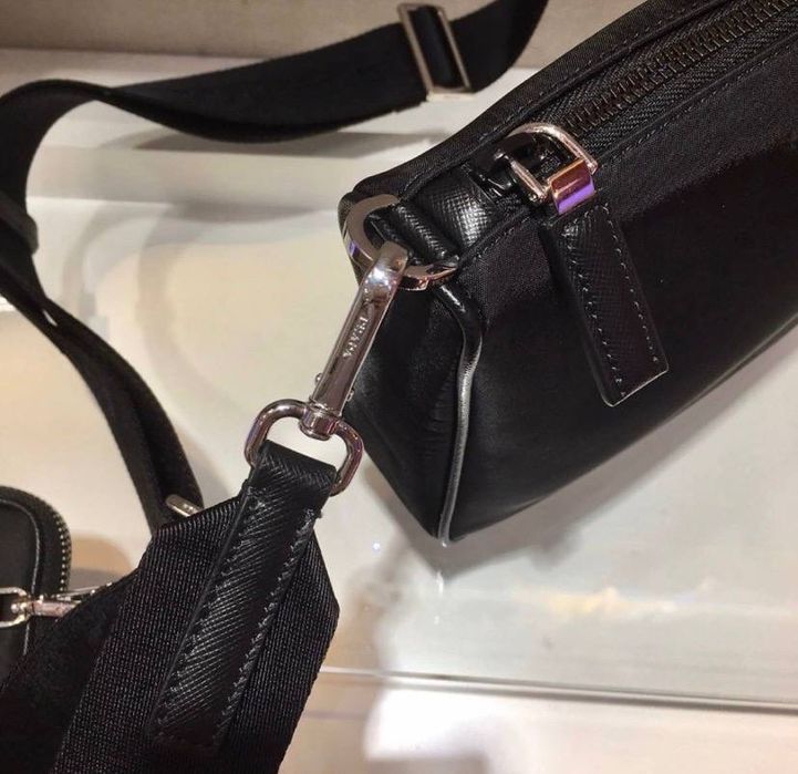 Сумка Prada 2VH113 Re-Nylon and Saffianо bag чоловіча чорна мужская