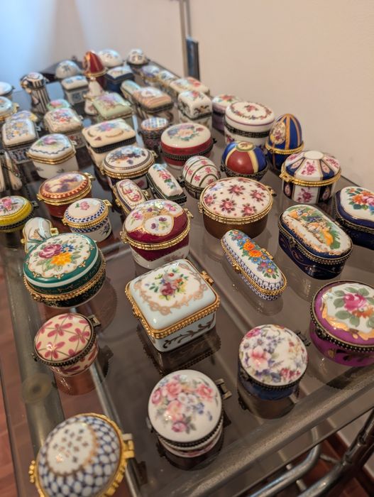 Vendo Coleção de caixas