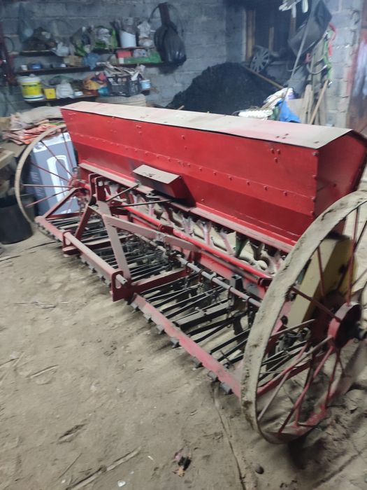 Sprzedam siewnik konny