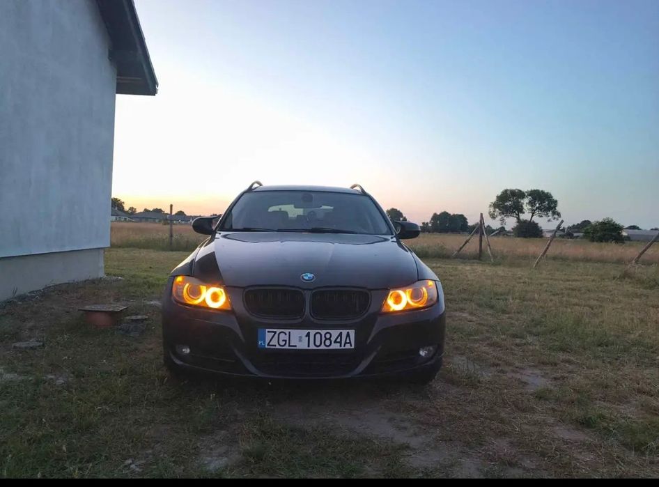 BMW e91 325i LCI