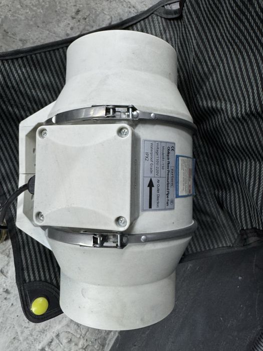 Витяжний вентилятор