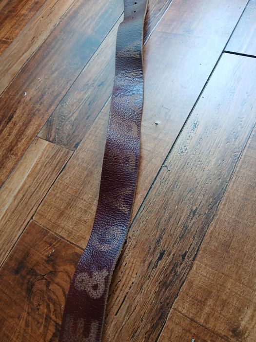 Кожаный ремень Dolce & Gabbana.