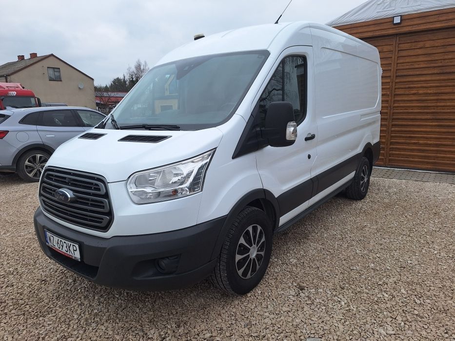 Wynajem busa Ford Transit L2 H2