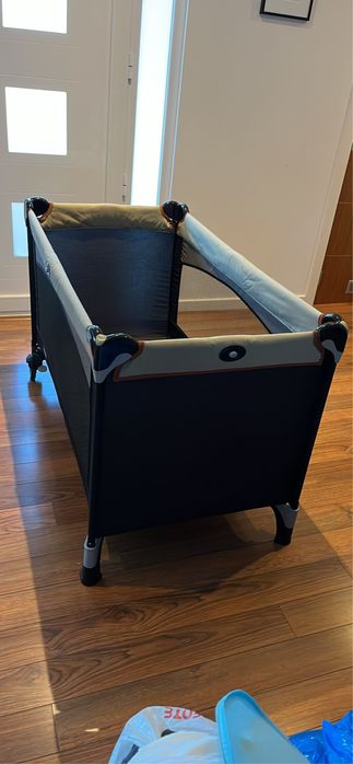 Cama de viagem para bebés