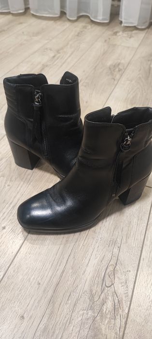 Ботінки жіночі шкіра
