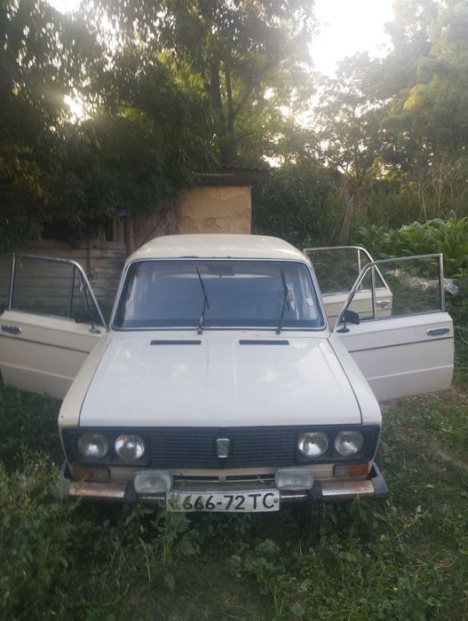 Продам ваз 2103.