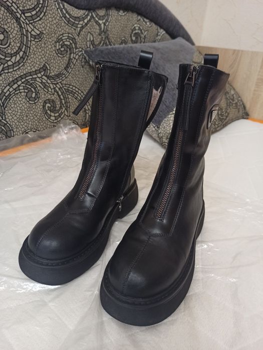 Ботинки теплые, кожа