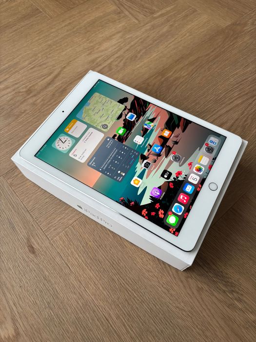 Idealny iPad Pro 9,7 128 GB CELLULAR SILVER w PERFEKCYJNYM stanie!