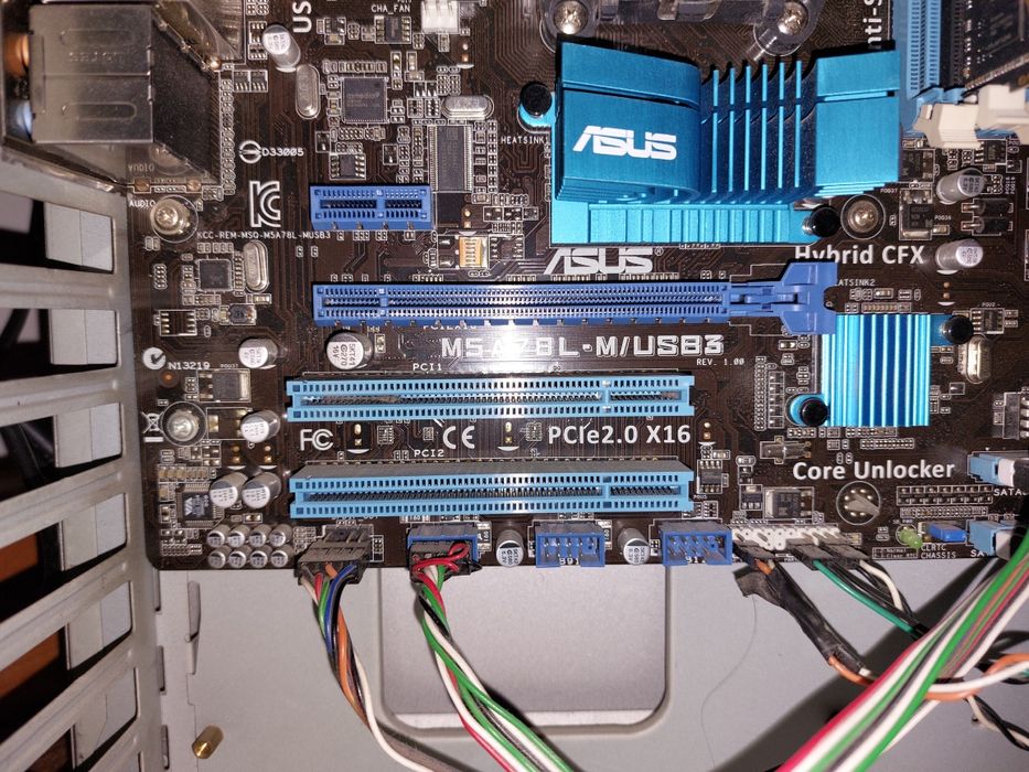 Komputer AMD FX4300 4x3,8Ghz, radeon R7 370 2GB ,8GBddr3,120GB SSD