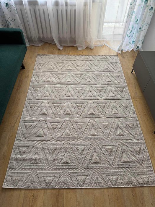 Nowy szary dywan 160x232