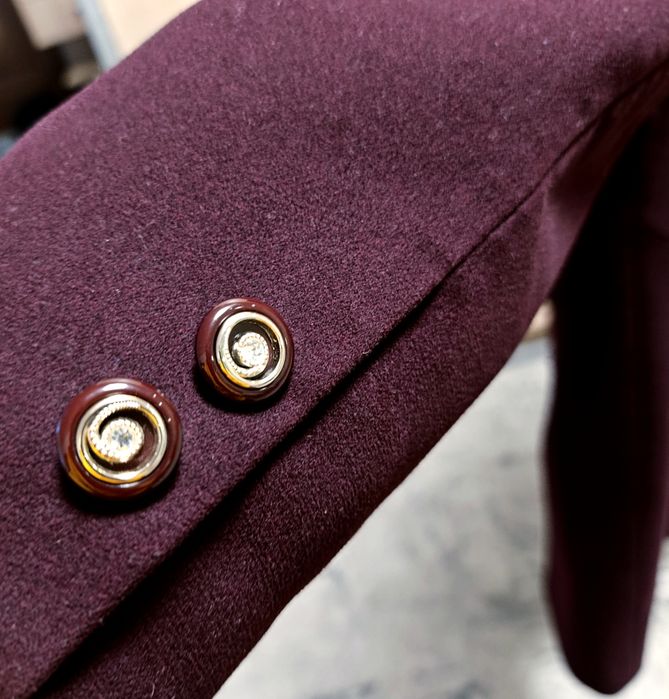 Пальто жіноче ,класичне