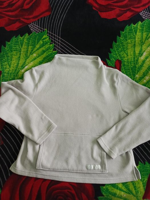 Одежда  б  50 грн шт/ в пакете 10 шт толстовок/кофт+ 1 шт в подарок