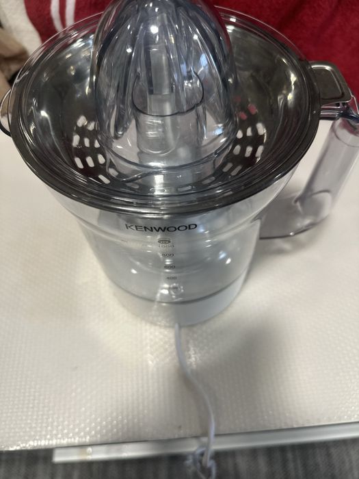 Espremedor de Citrinos Elétrico Kenwood