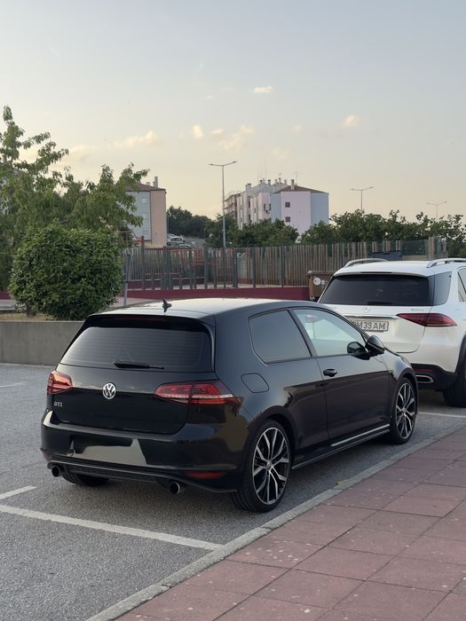 Volkswagen Golf VII GTI