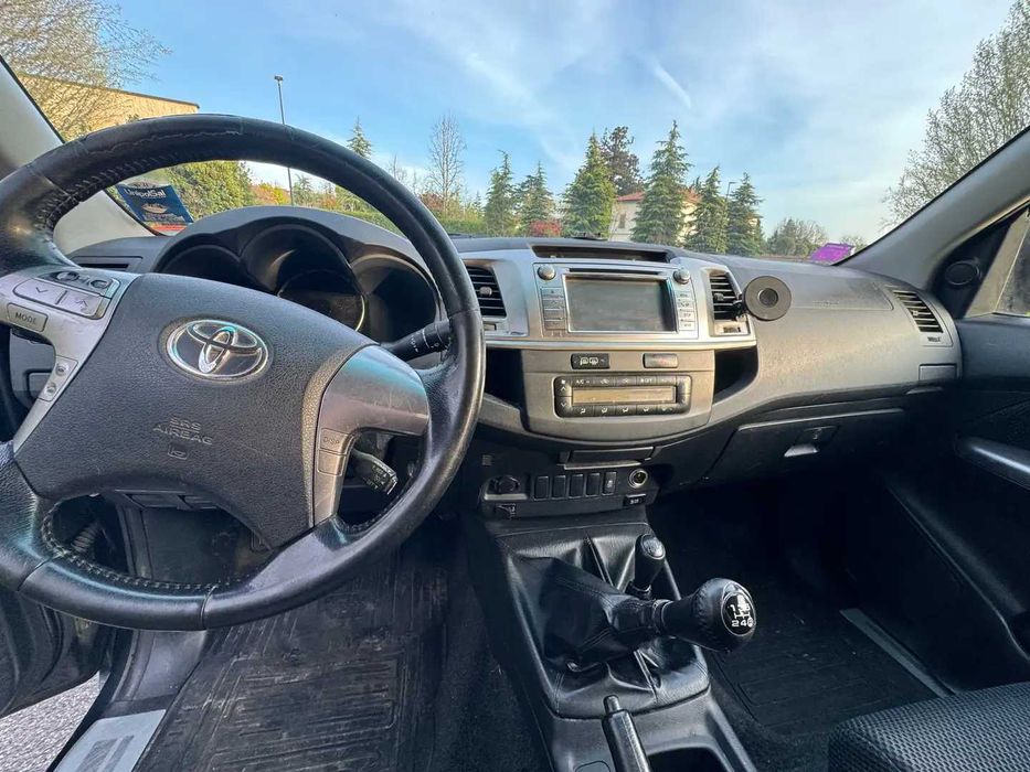 Разборка бампер Toyota HILIX передній б/у запчастини