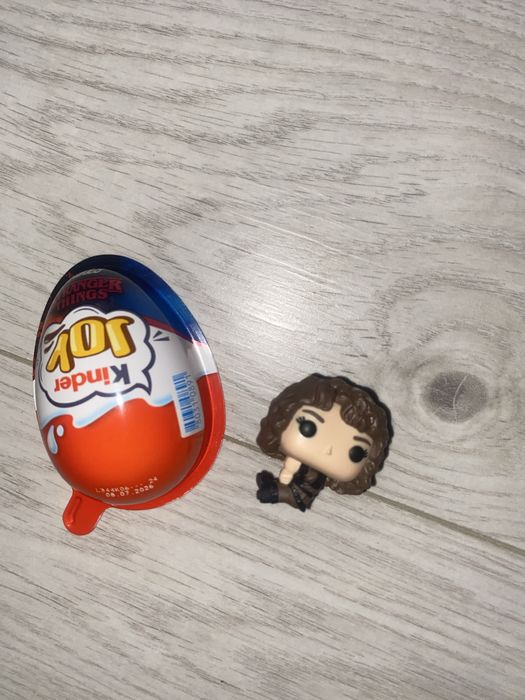 Kinder joy stranger things