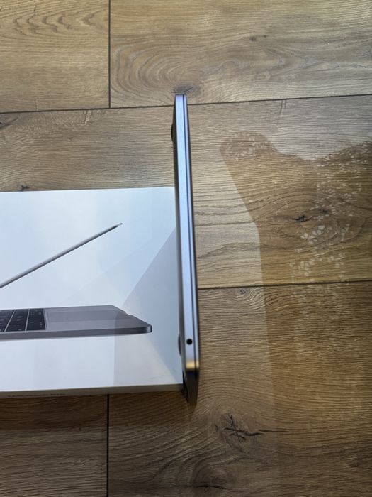 Macbook Pro 13 2019