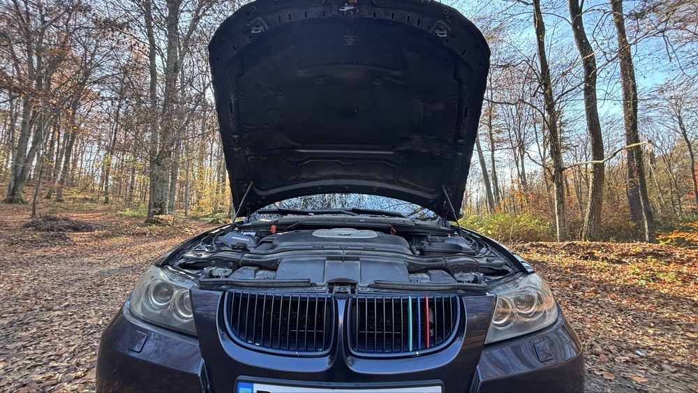 BMW E 90 330 XD 2006 року