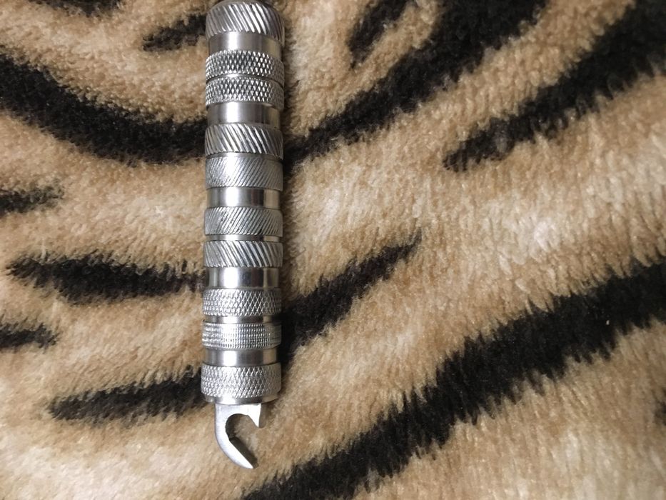 Відкривачка 2 в одному